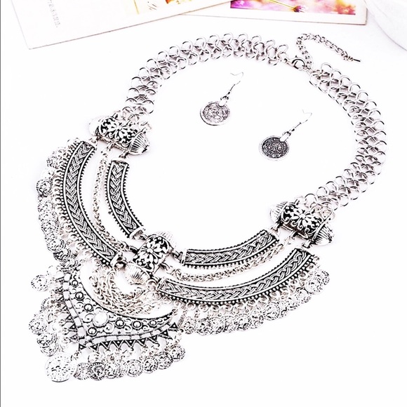 LAST ONE! NEW Silver Boho Coin Collar Necklace - Picture 2 of 7